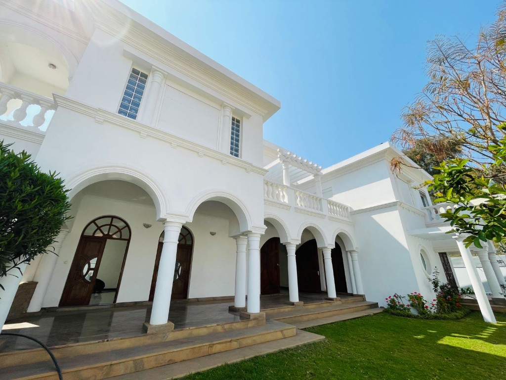 Campus ESCM Business School